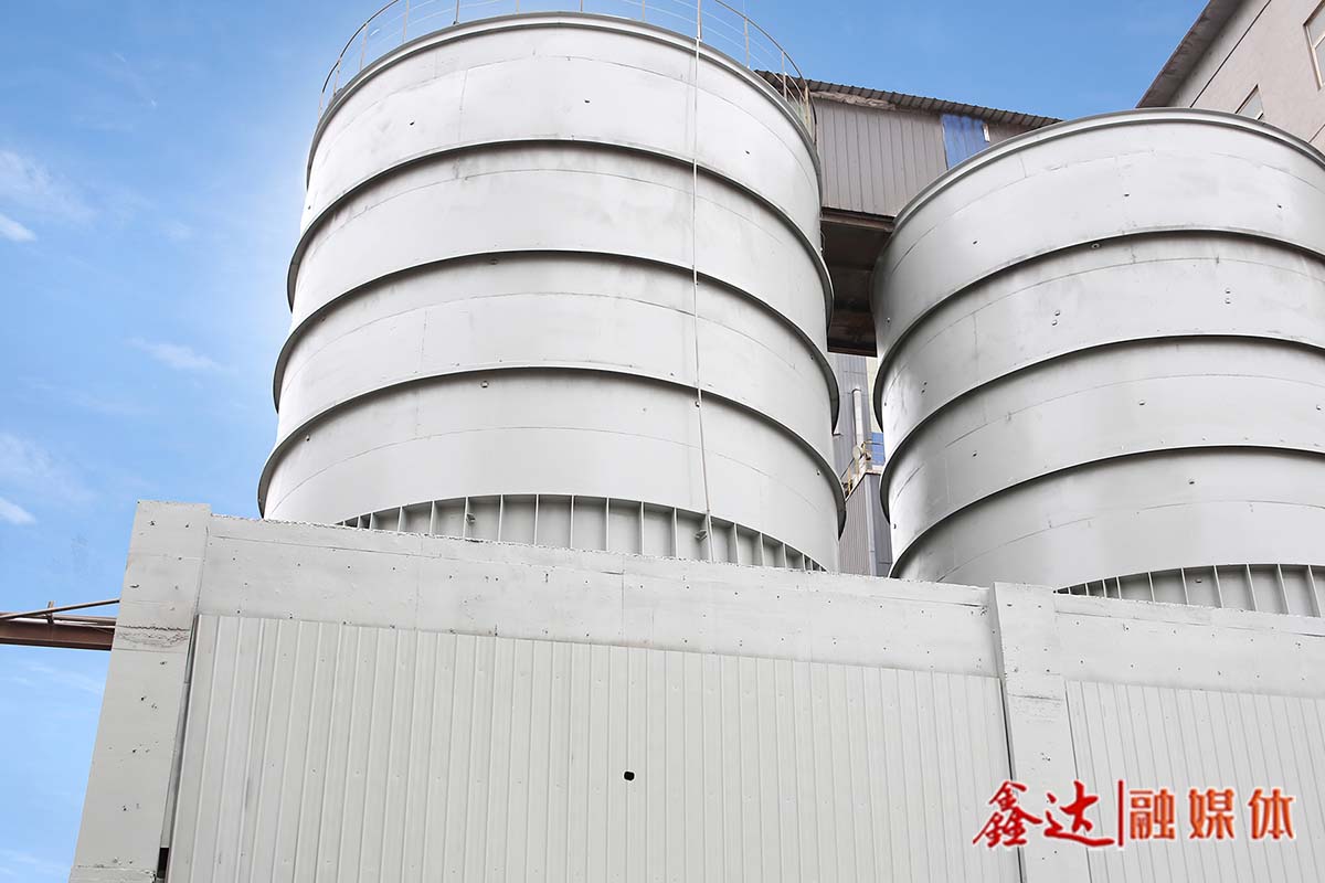 决战全年胜丨精心“备餐”保高炉，原料厂奋斗号角正响亮！