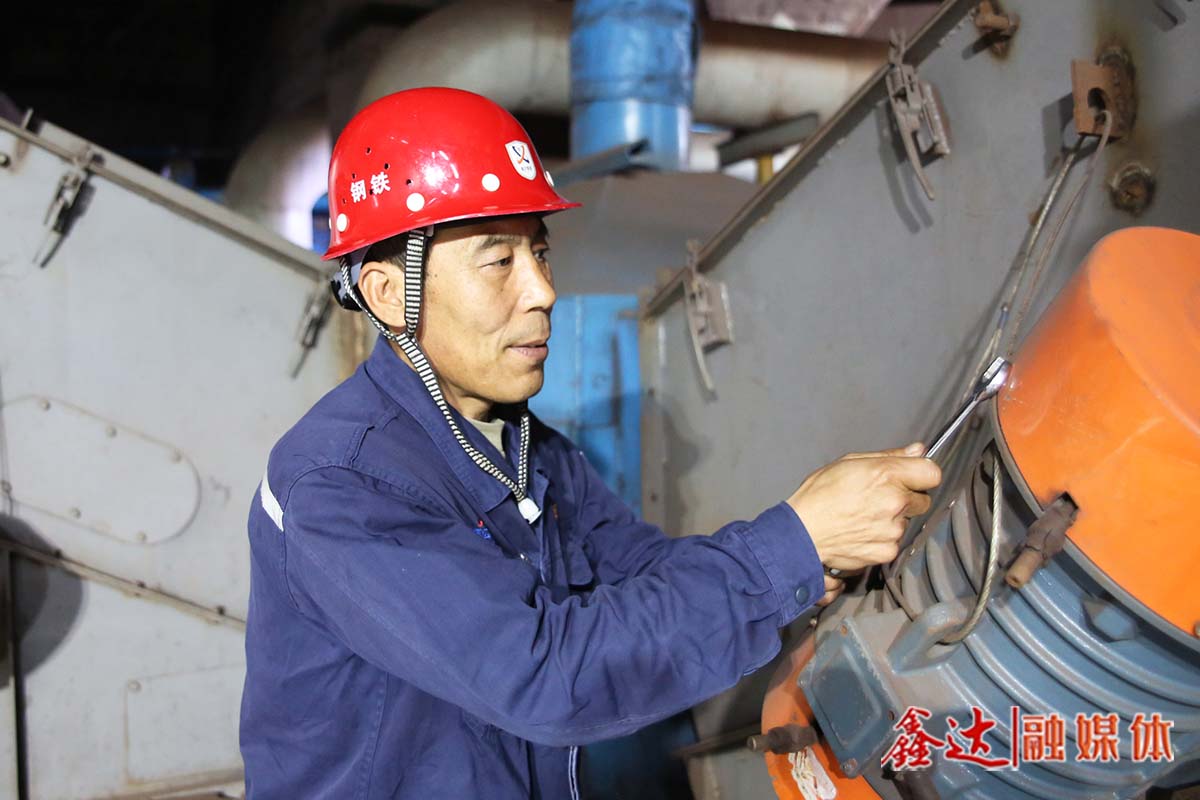 UG环球官网故事丨董学：倾心一件事，要干一辈子！